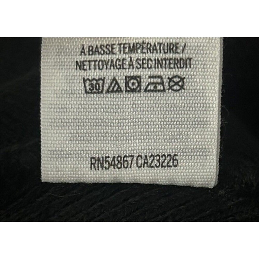 VICTORIA'S SECRET "PINK" RED SNOWFLAKE POM POM BEANIE WARM WINTER HAT~ADULT~ - Picture 8 of 8